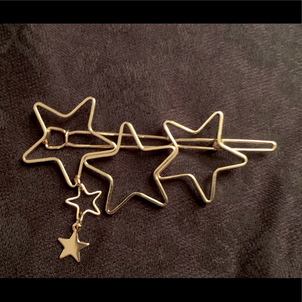 Star barrette in gold with dangling stars